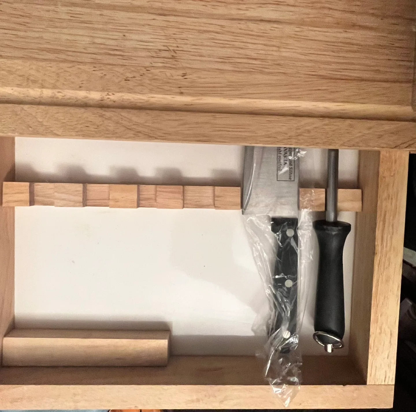Cutting Board with Drawer, Knife and Sharpening Steel image indicator(5)