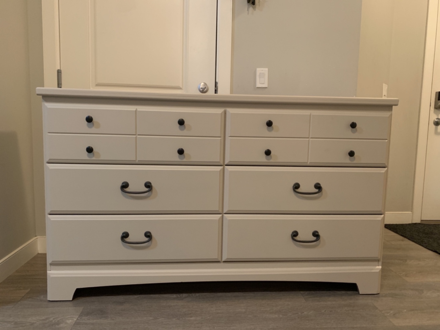 Six-Drawer Dresser - Beige/Off-White