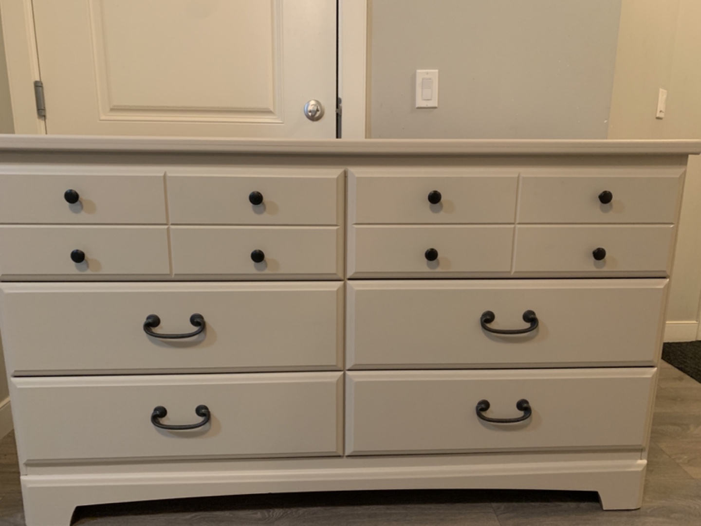 Six-Drawer Dresser - Beige/Off-White - photo 3