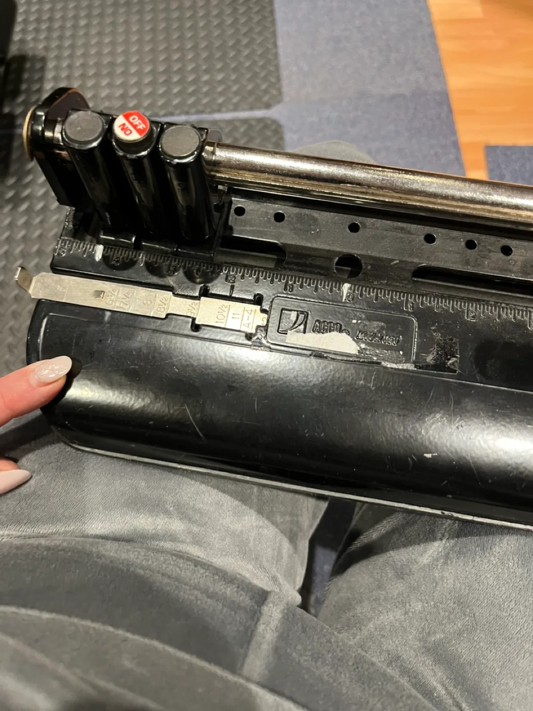 Vintage Challenge Paper Punch image indicator(3)