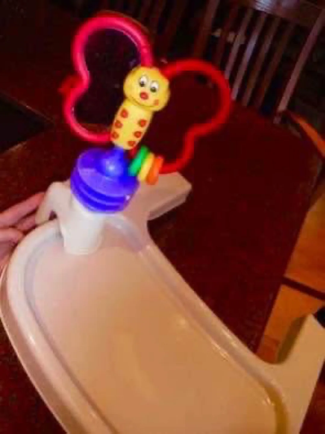 Universal high chair toys   Keeps food off the floor image indicator(10)