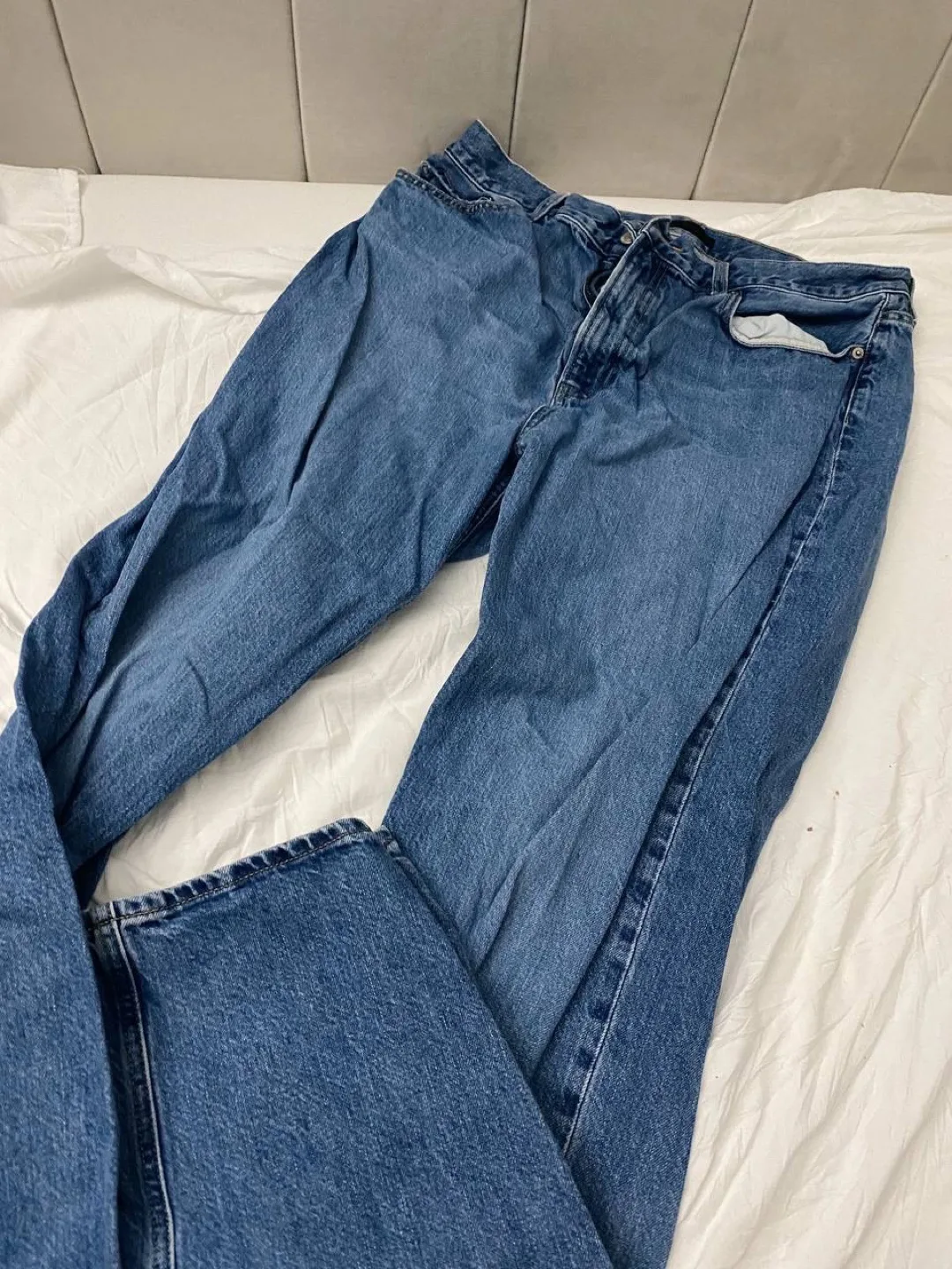 Blue jeans size 32 Uniqlo thumbnail
