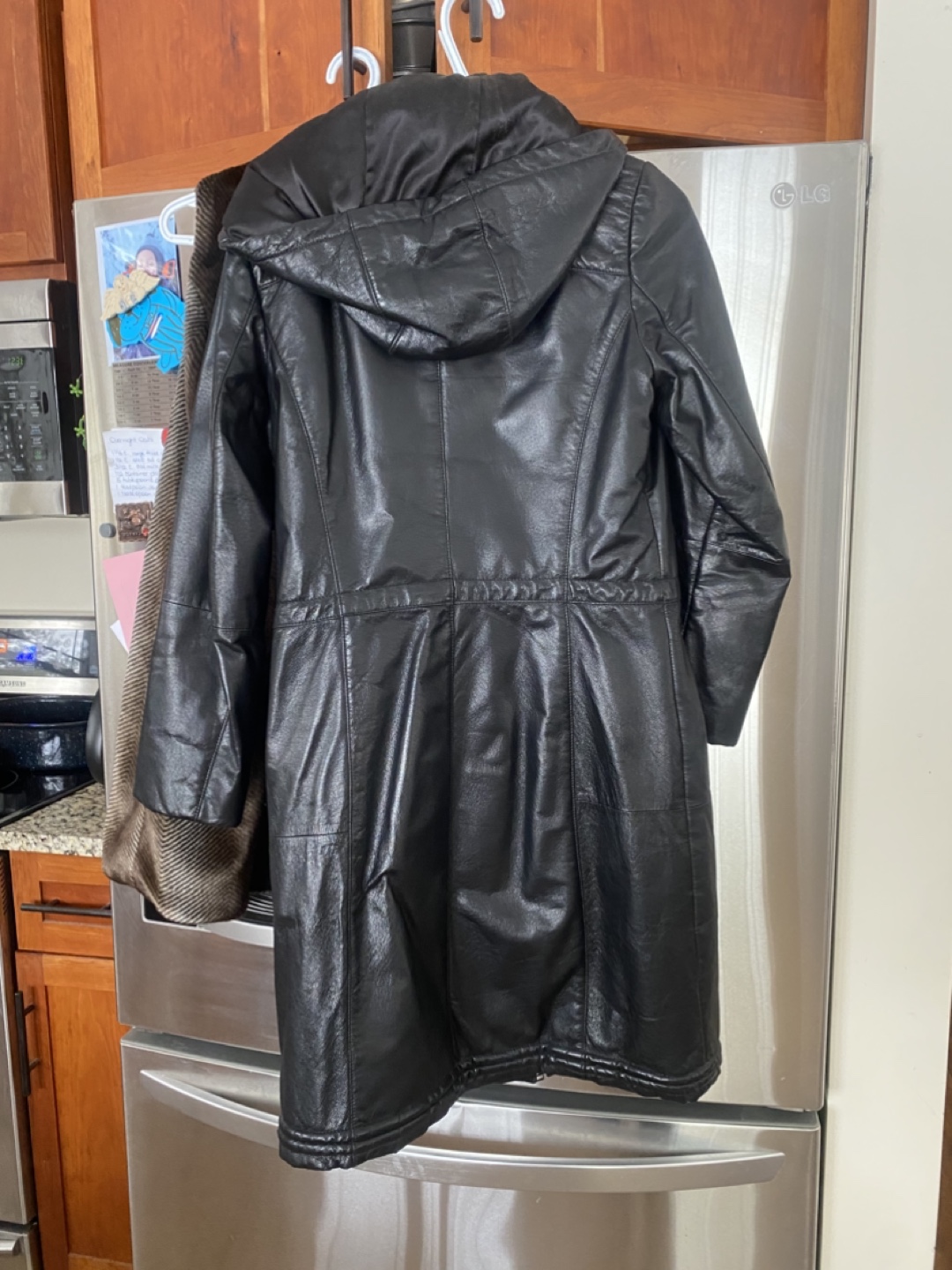 Danier Leather Coat - Size XS/TP fits more like medium - photo 4