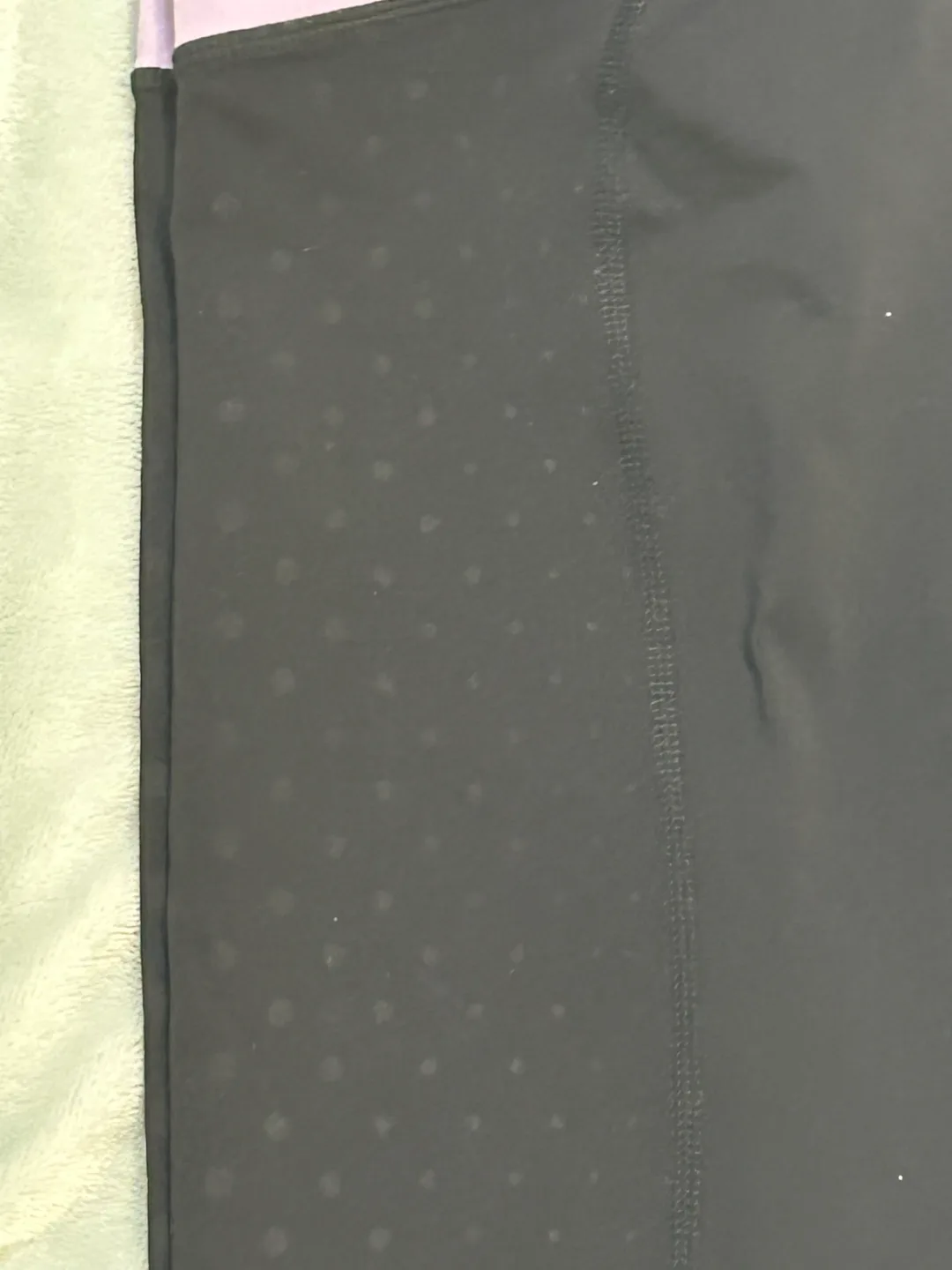 Lululemon Black Purple Crop Leggings Size 6 image indicator(5)