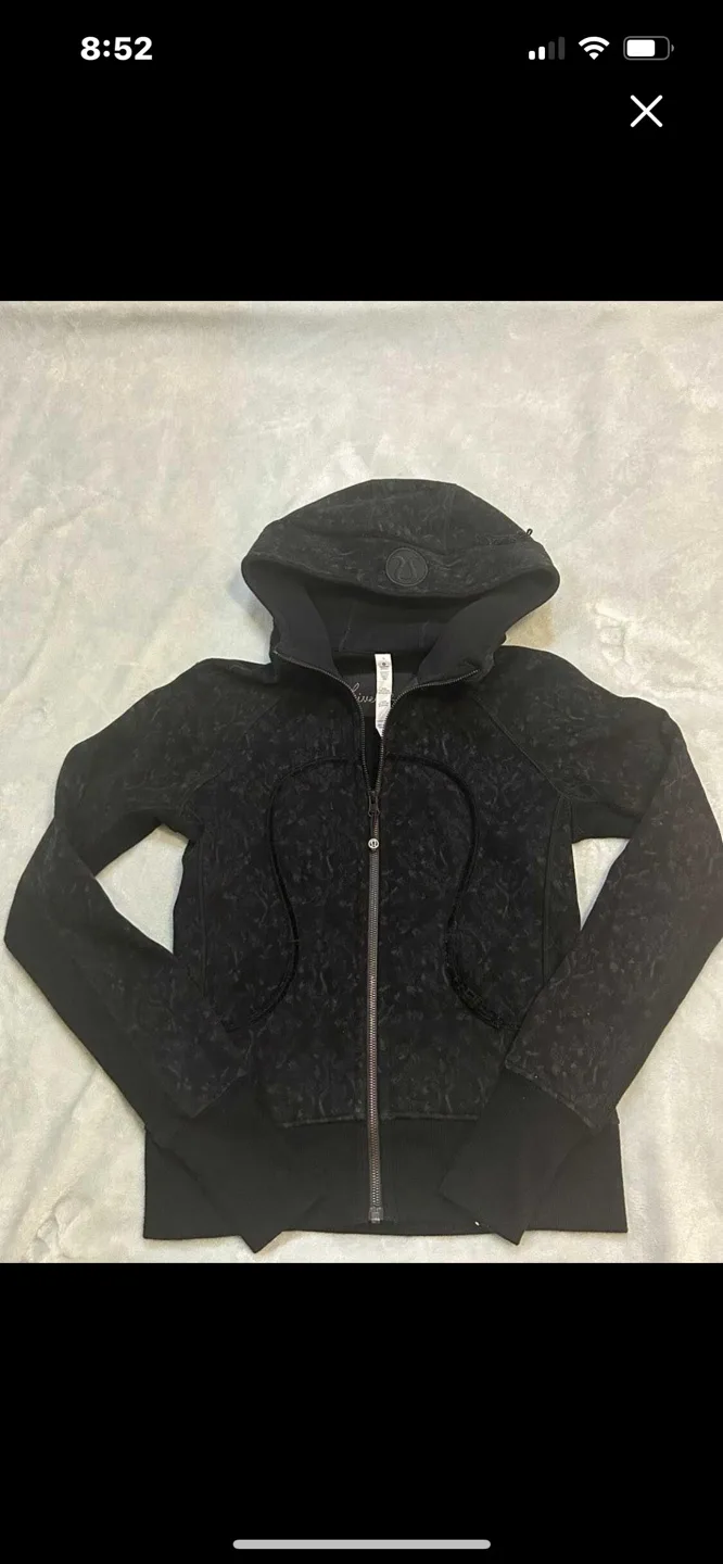 Lululemon Scuba Hoodie - Beautiful Baroque Black image indicator(2)
