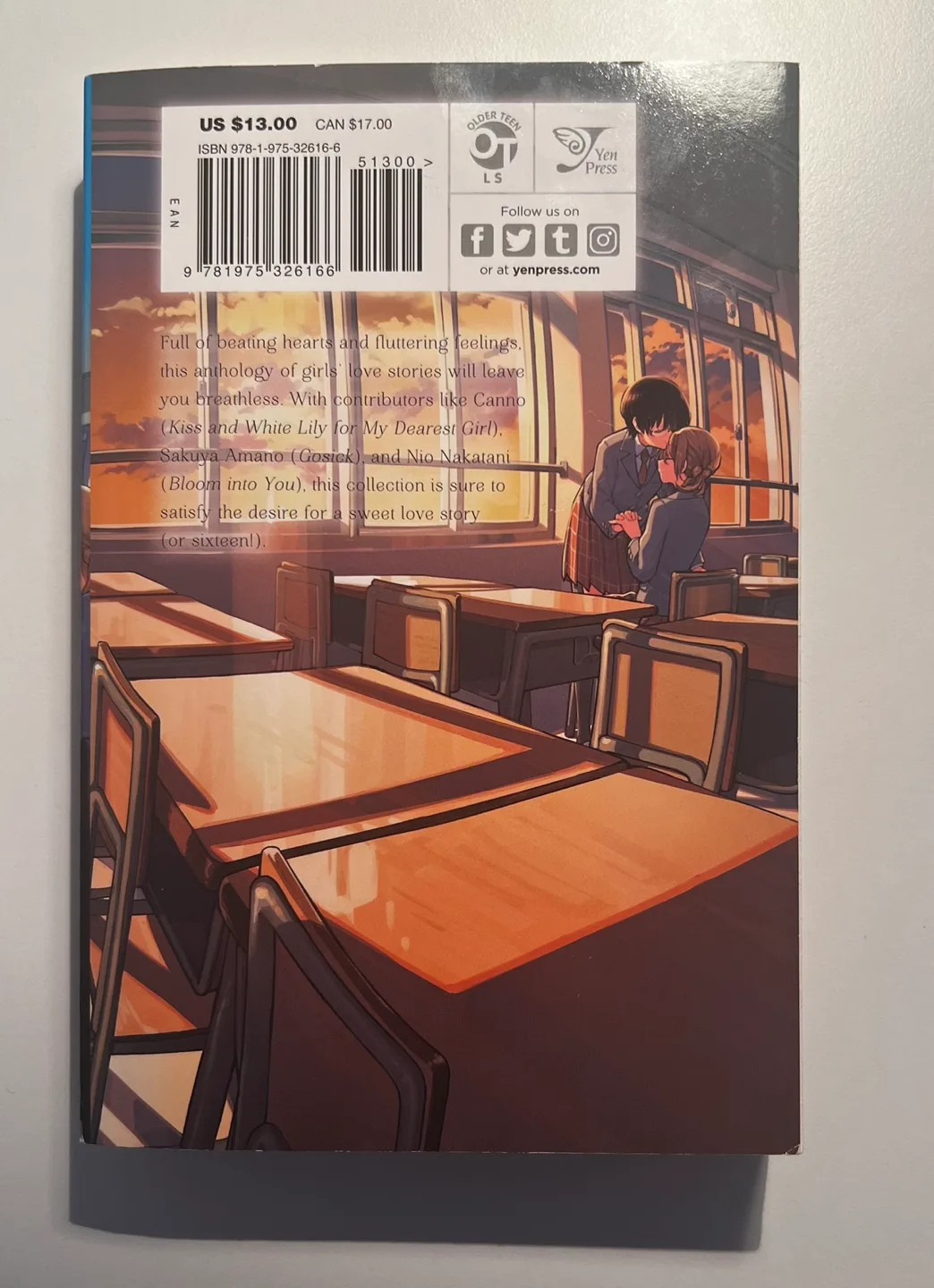 Éclair: A Girls' Love Anthology - Yen Press Manga image indicator(2)