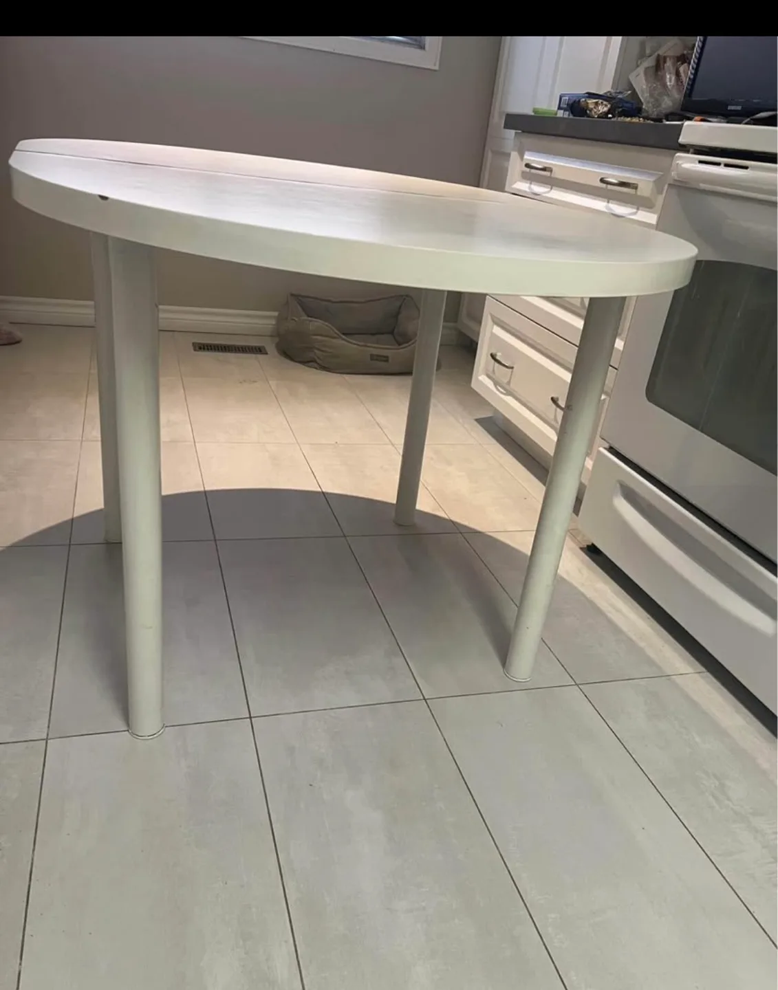 White Round Drop Leaf Table image indicator(2)