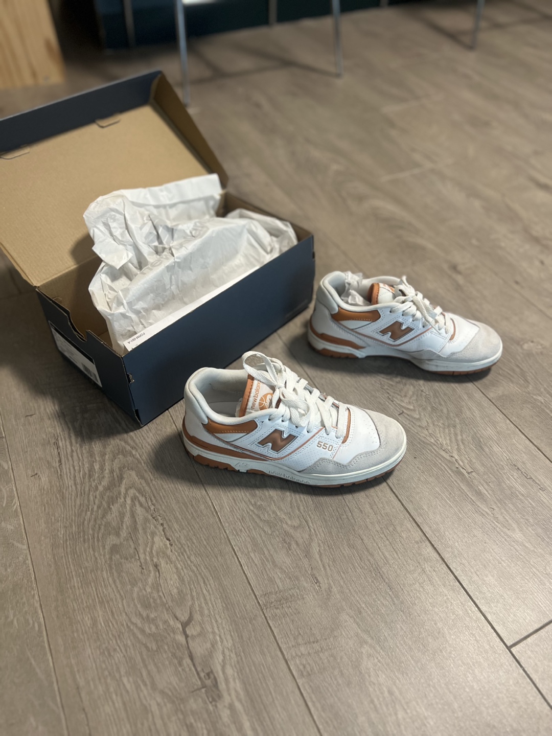 New Balance 550 Sneakers - White and Brown