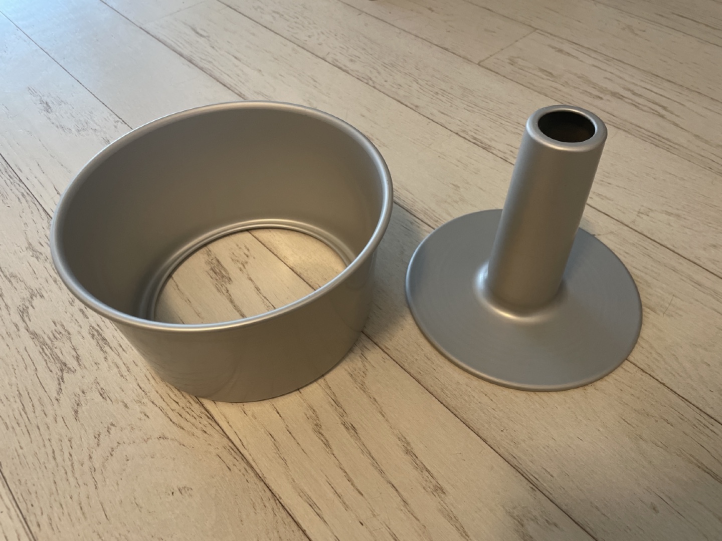 Angel food cake pan - photo 2