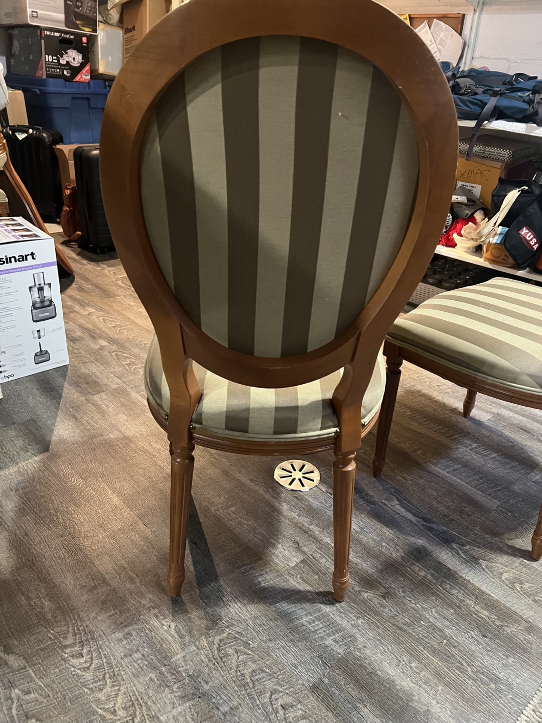 8 Dining Chairs. Will sell individually - photo 2