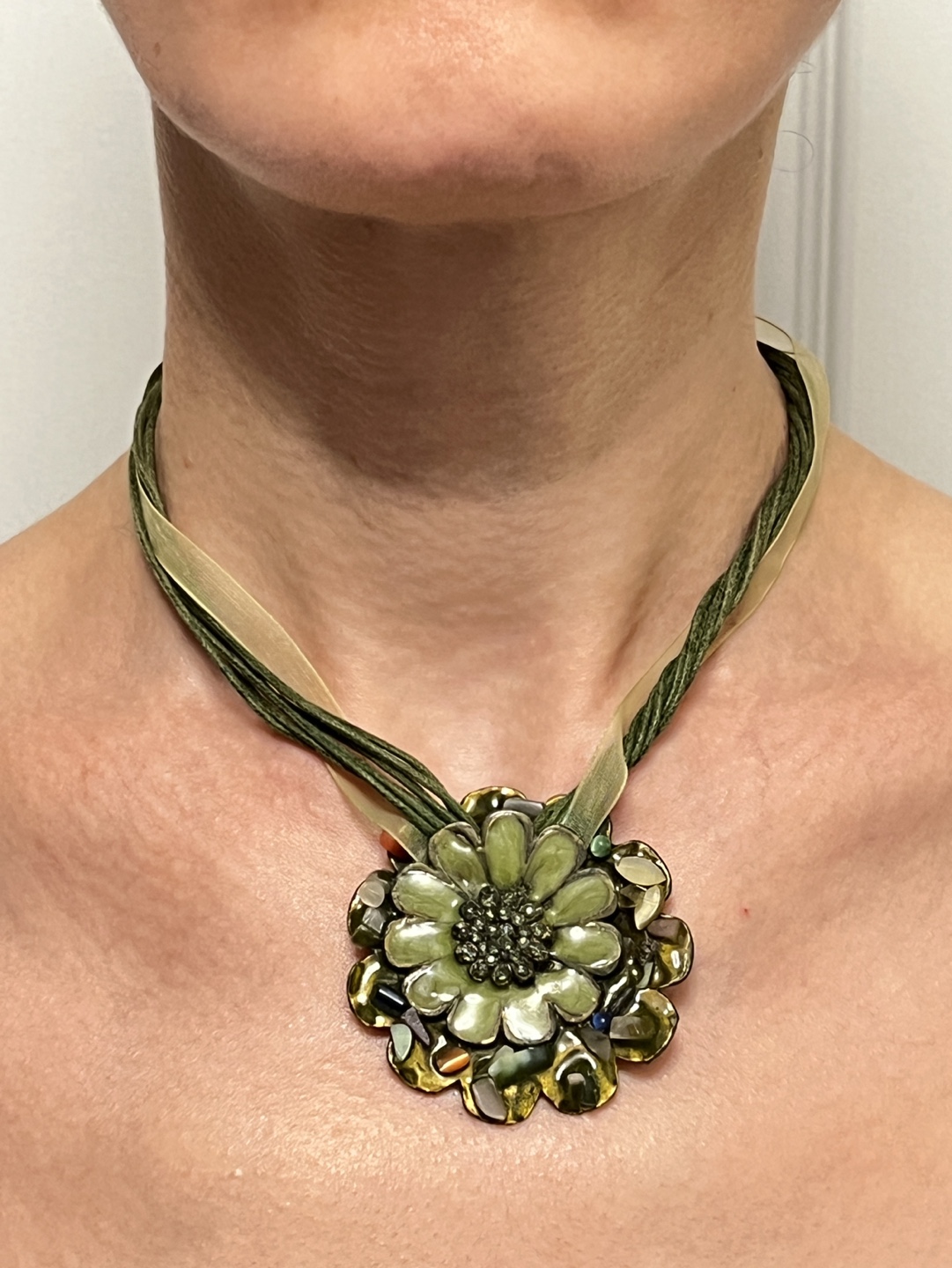 Four Unique Statement Necklaces - photo 3