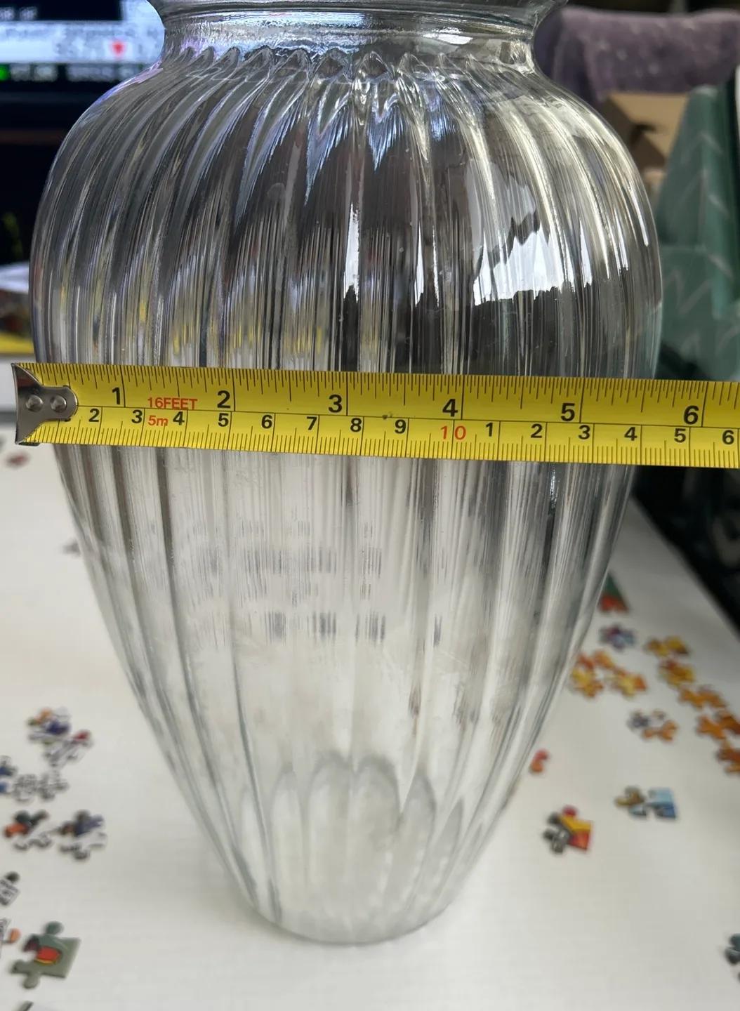 Clear Glass Ribbed Vase image indicator(3)
