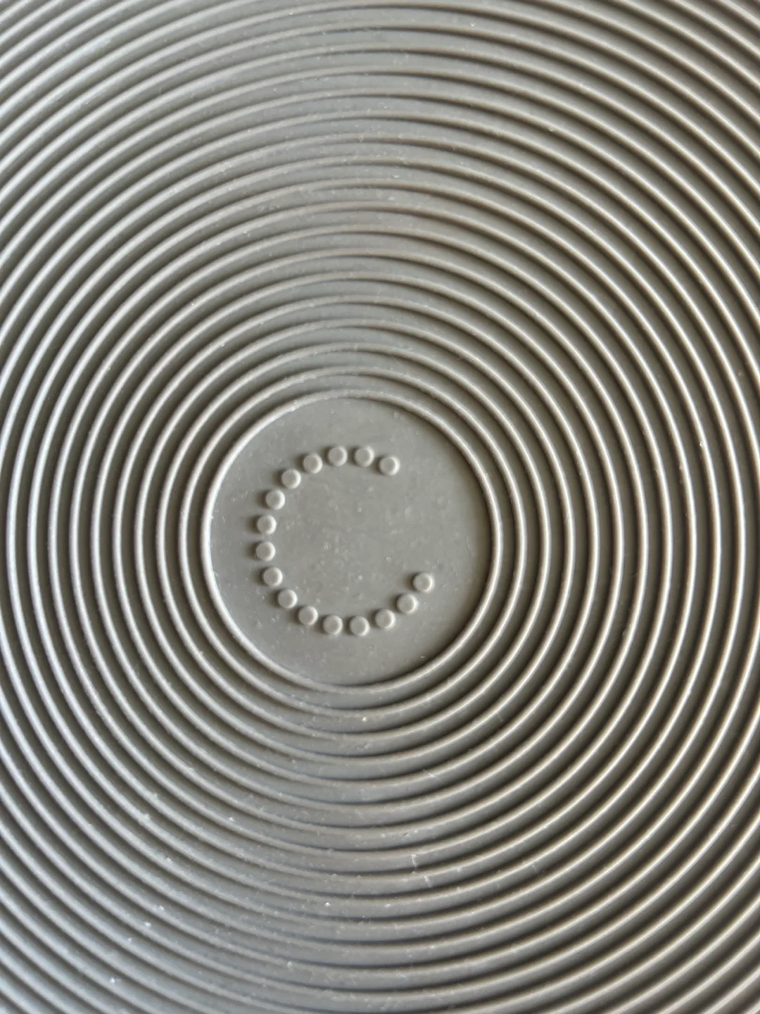 Dyson Airwrap & Curtis Stone Silicone Mat image indicator(2)