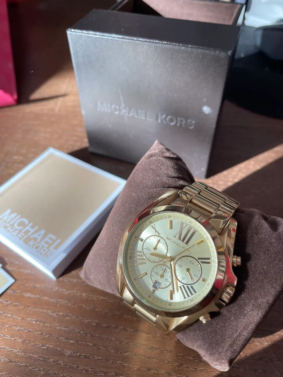 Michael Kors MK-5605 Golden watch (authentic) image indicator(2)