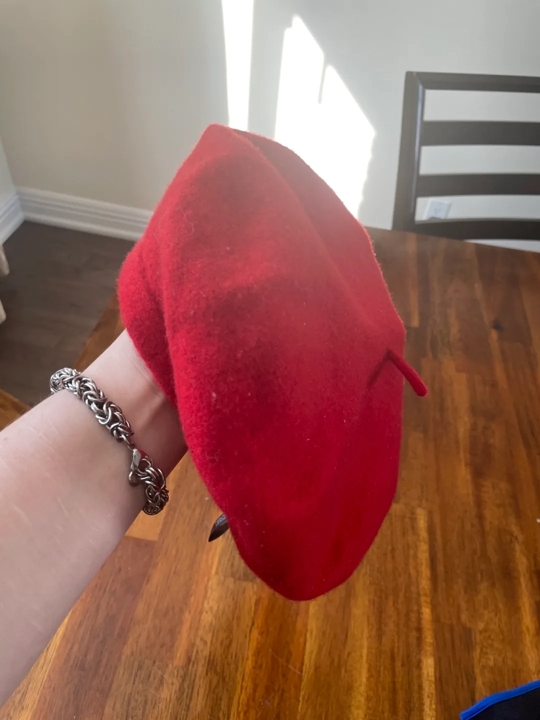 Red Wool Beret image indicator(2)