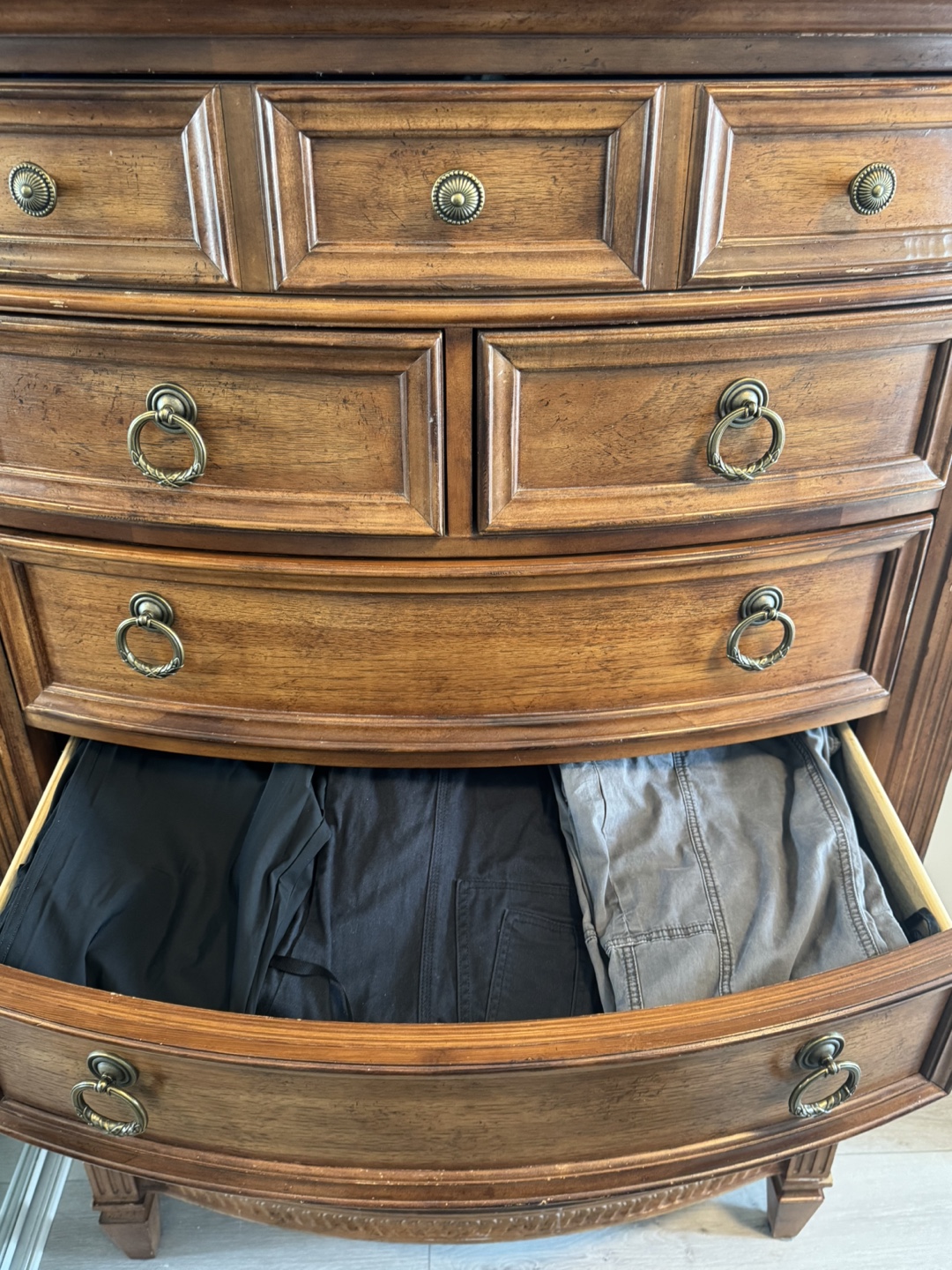 Seven -Drawer Wooden Chest of Drawers - photo 3