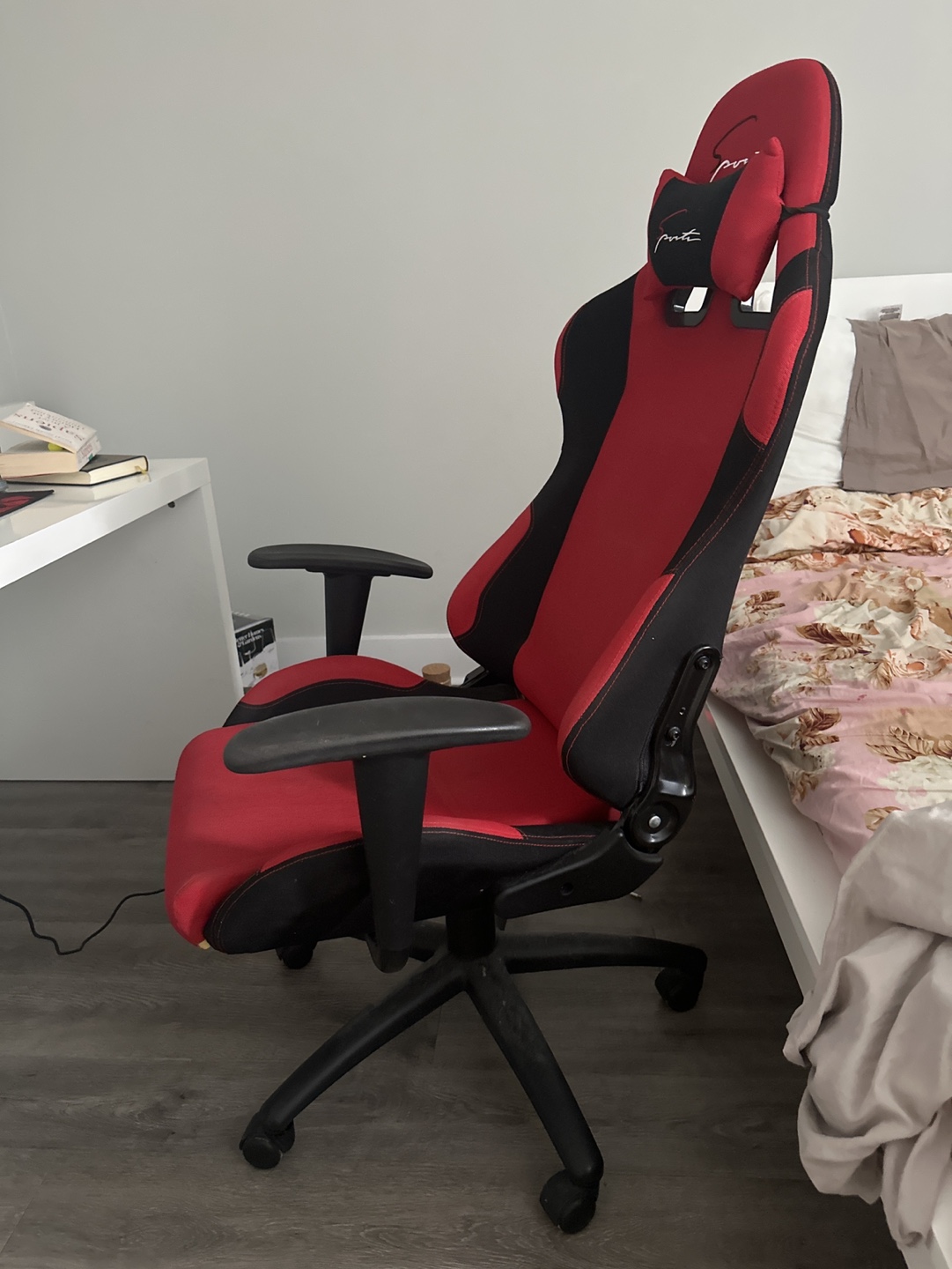 Gaming Chair - Red and Black - Comfortable and Supportive