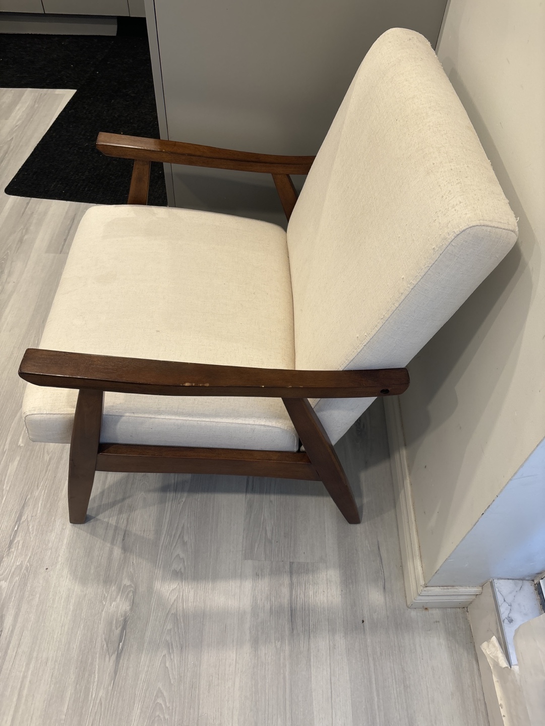 Modern Accent Chair with cushion attached - photo 3