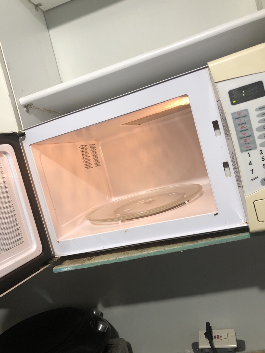 Danby Microwave - Vintage Cream - photo 2