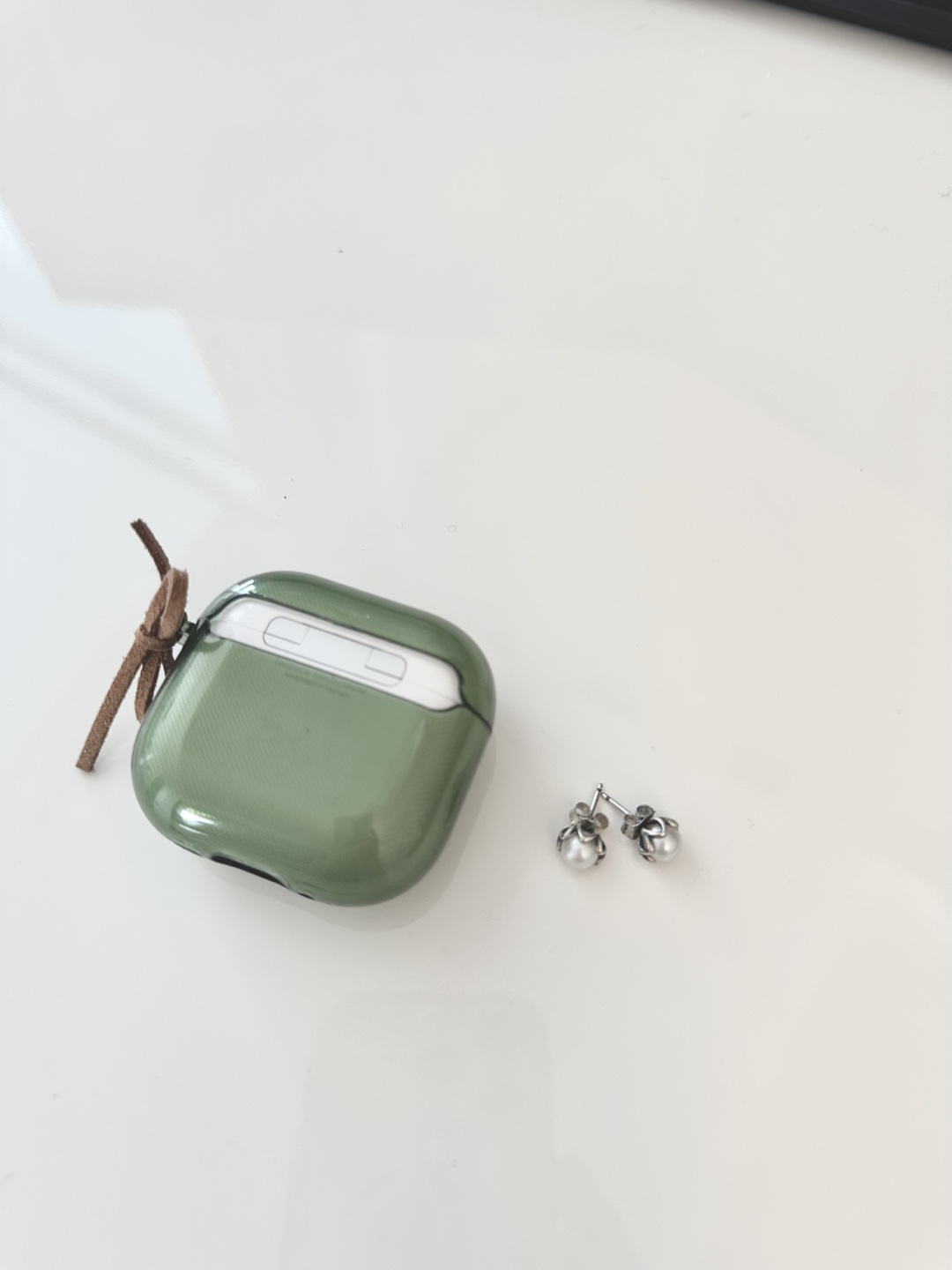 Pandora Pearl Stud Earrings - photo 2