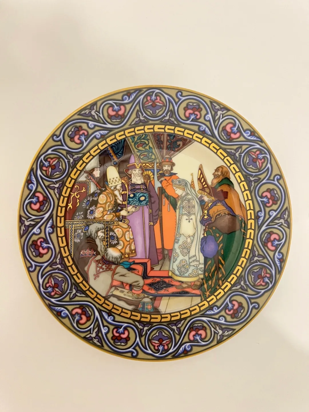 Exquisite Heinrich Villeroy & Boch The Snow Maiden Collectible image indicator(4)