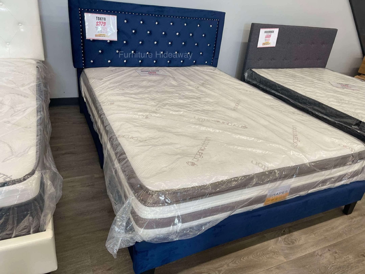 Queen Size Velvet Bed Frame with Crystal Button Tufting