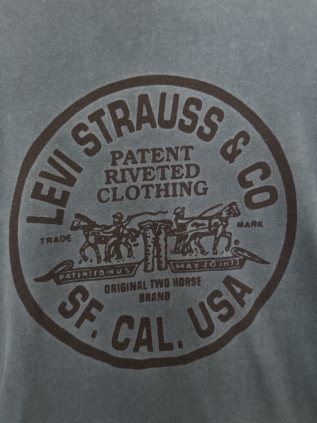 Vintage Levi Strauss & Co. T-Shirt - photo 2