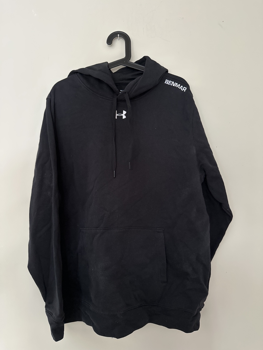 Under Armour Benmar Hoodie - Size XL