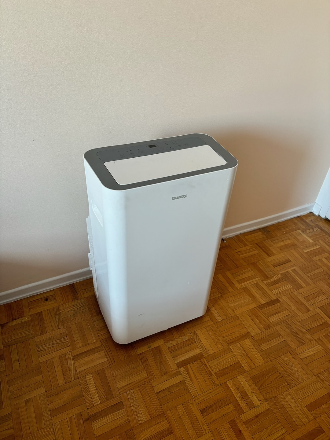 Danby Portable Air Conditioner - photo 3