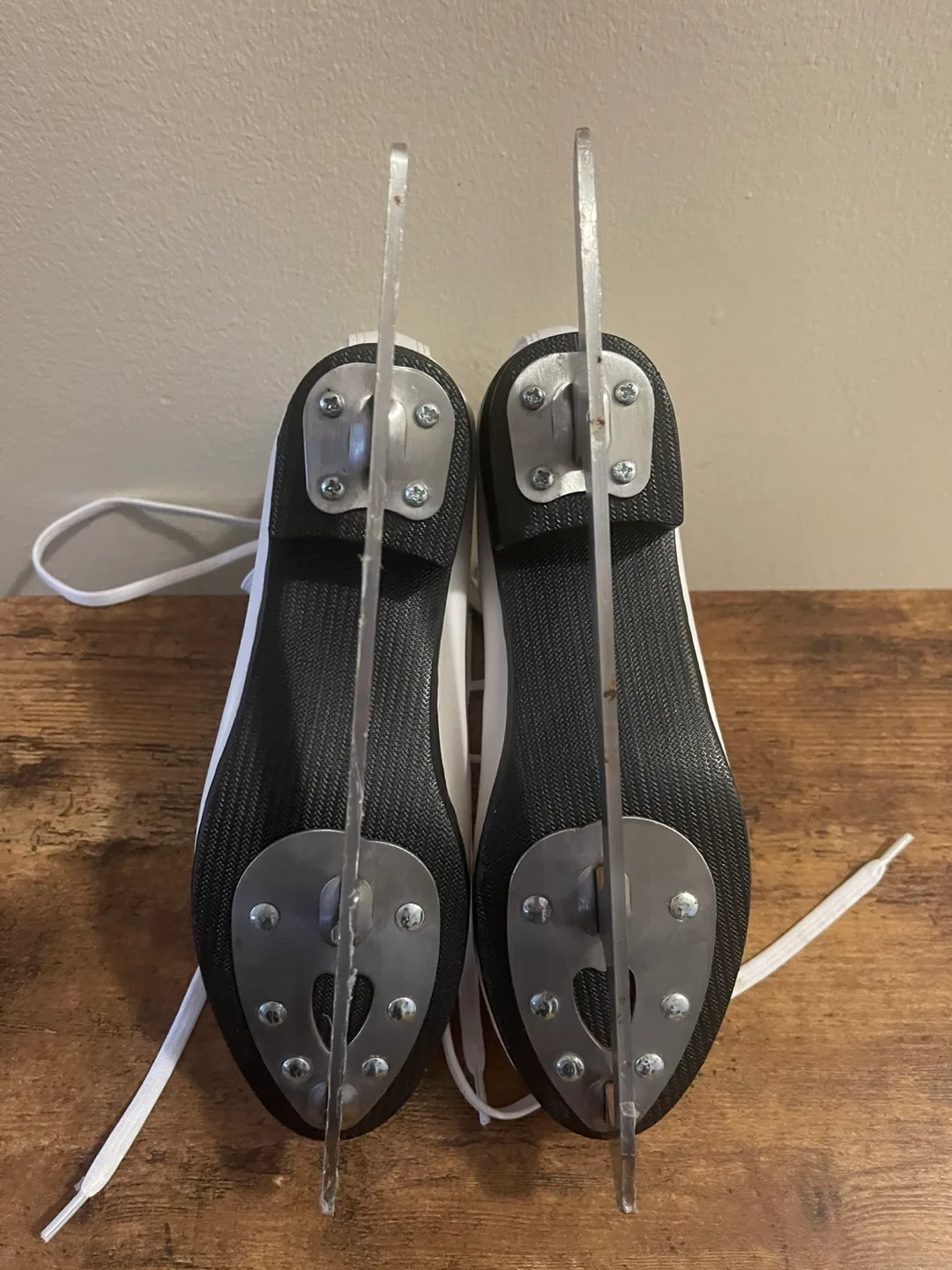 Hespler Figure Skates - US Size 14 image indicator(3)