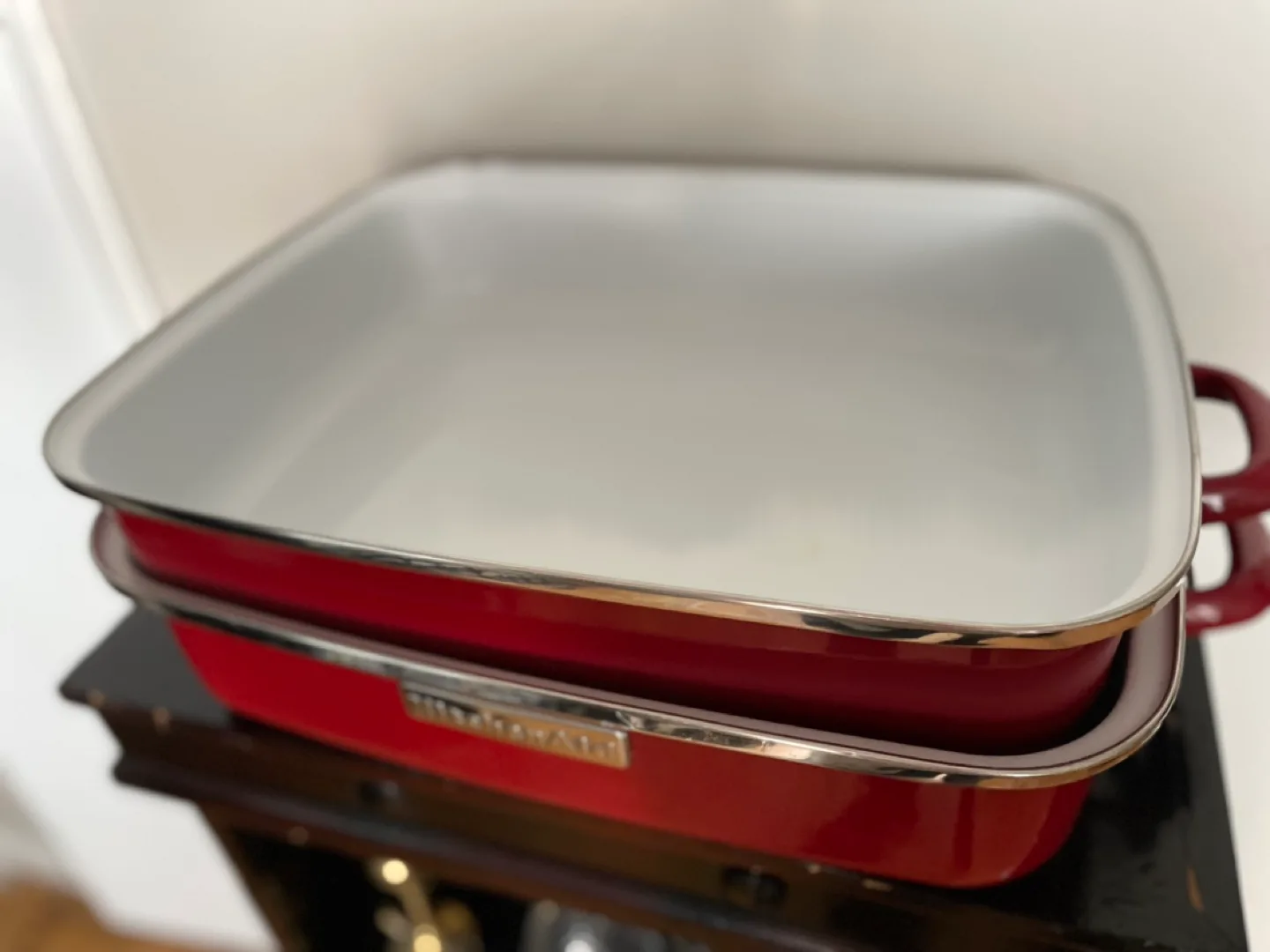 KitchenAid Enamel on Steel Double Roaster - Rare Empire Red image indicator(6)