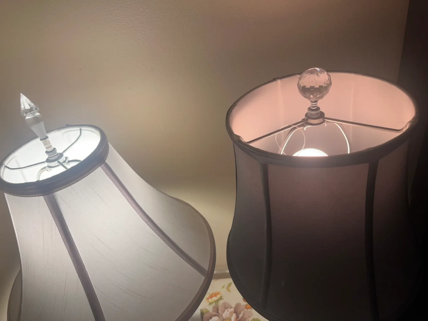 2 Crystal Bedside Lamps (bulbs not included) image indicator(3)