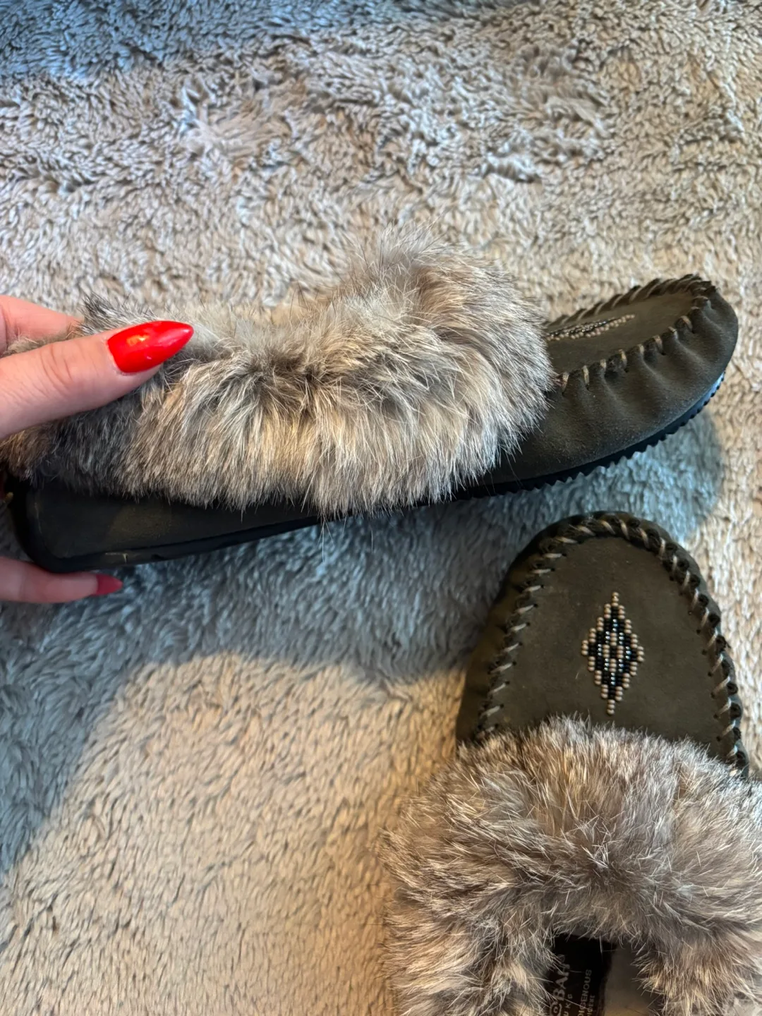 Manitobah Muk Nuks Suede real Fur Slippers image indicator(3)