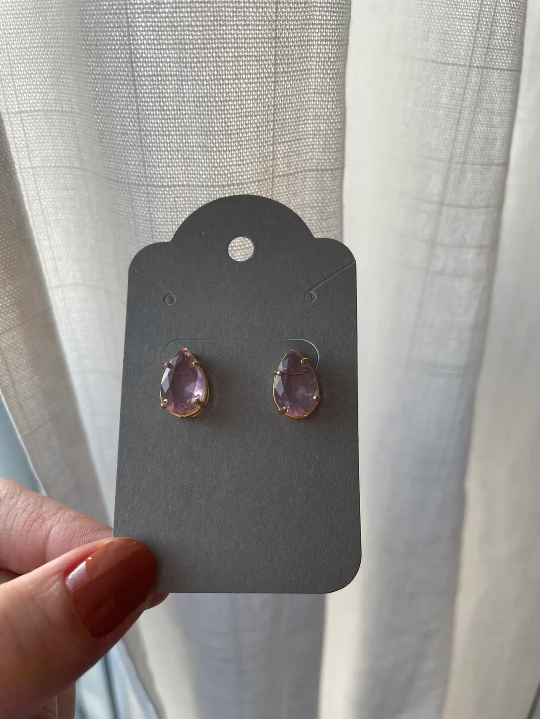 Pink Pearlescent Zircon Stud Earrings image indicator(4)