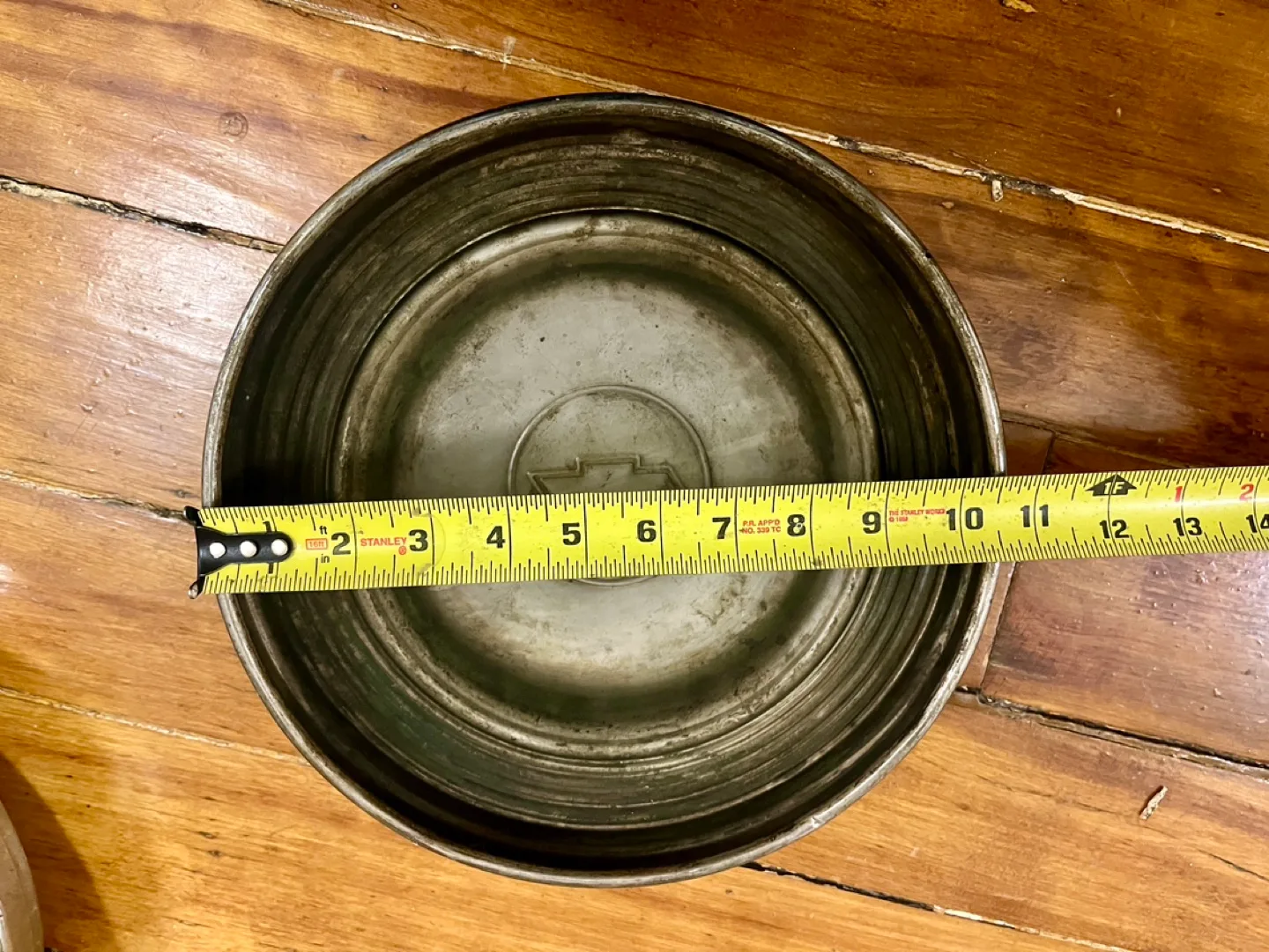 Chevy 10.5" Hubcaps 1965-66 Impala Biscayne Bel Air and others image indicator(2)