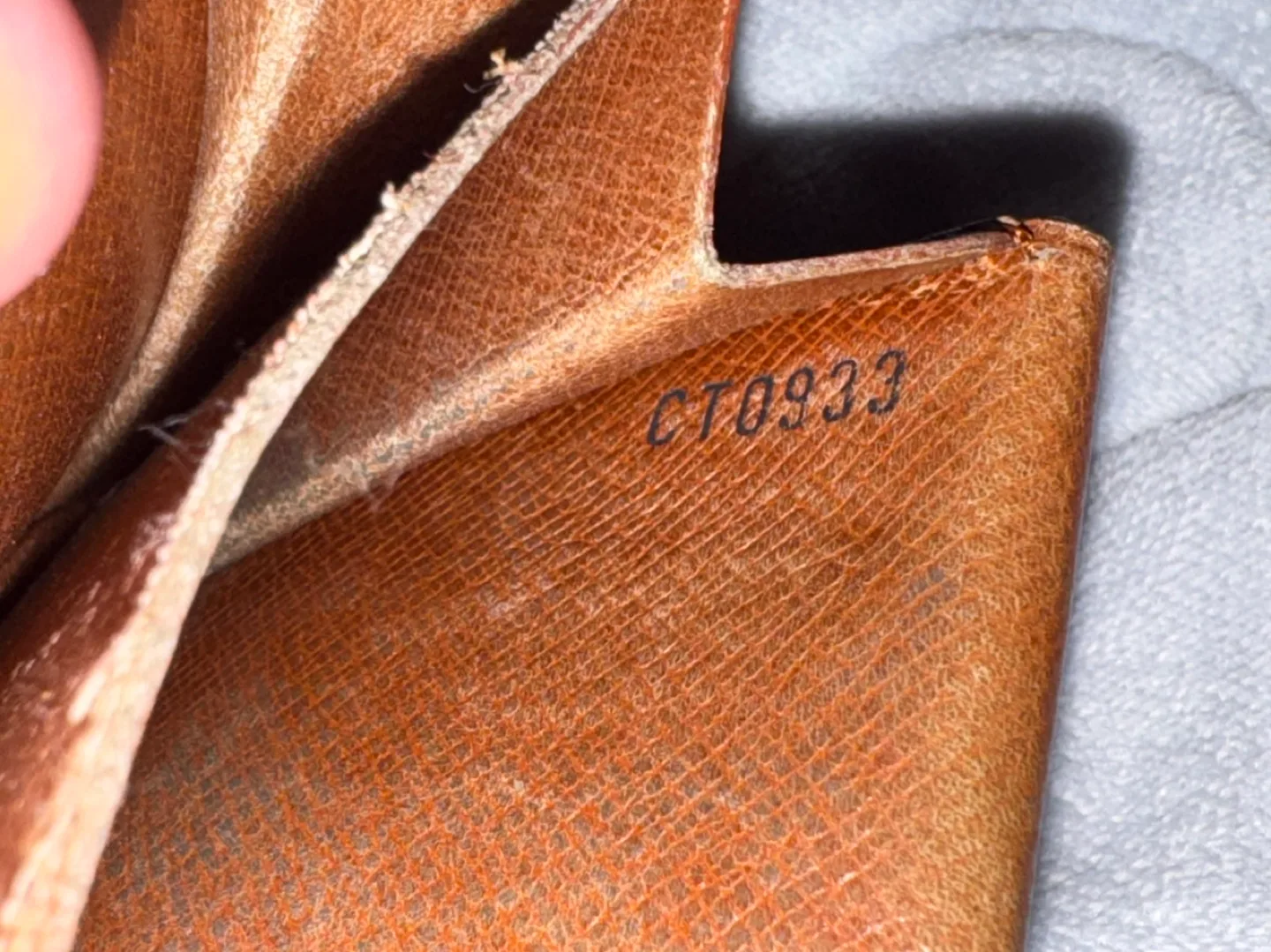 Louis Vuitton Monogram Canvas Coin Purse image indicator(4)