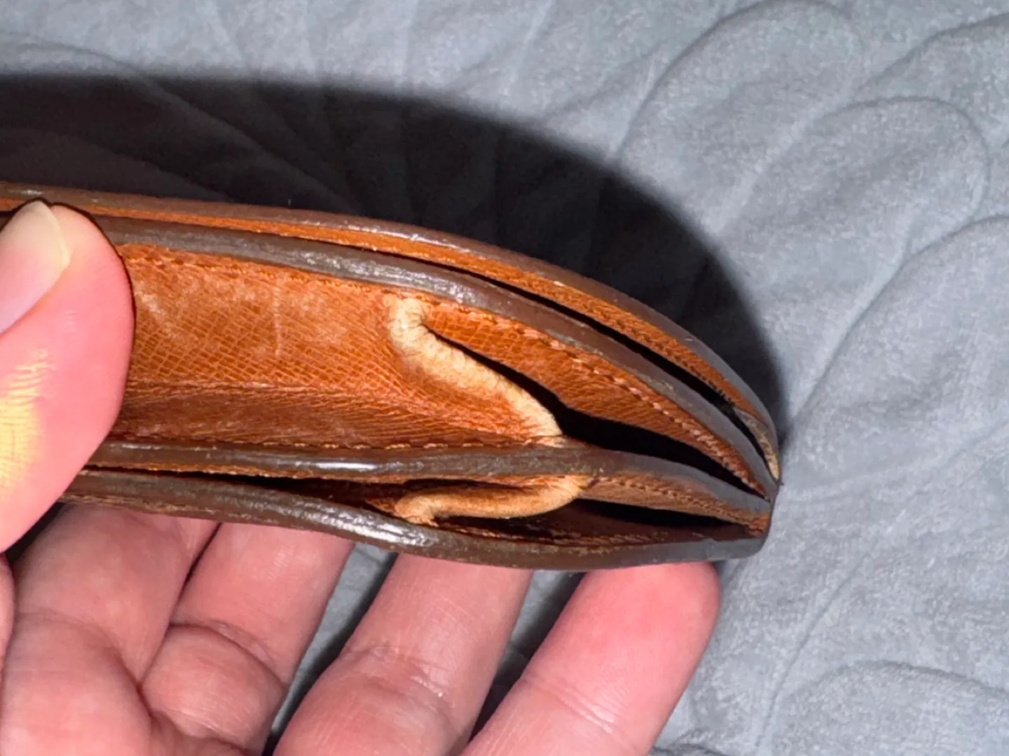 Louis Vuitton Monogram Canvas Coin Purse image indicator(9)