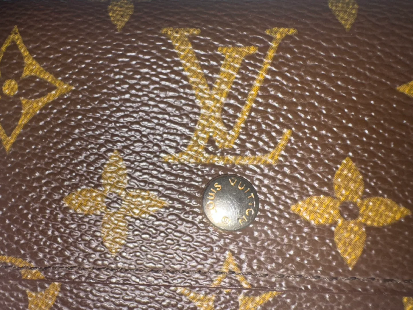 Authentic Louis Vuitton Card Holder image indicator(4)