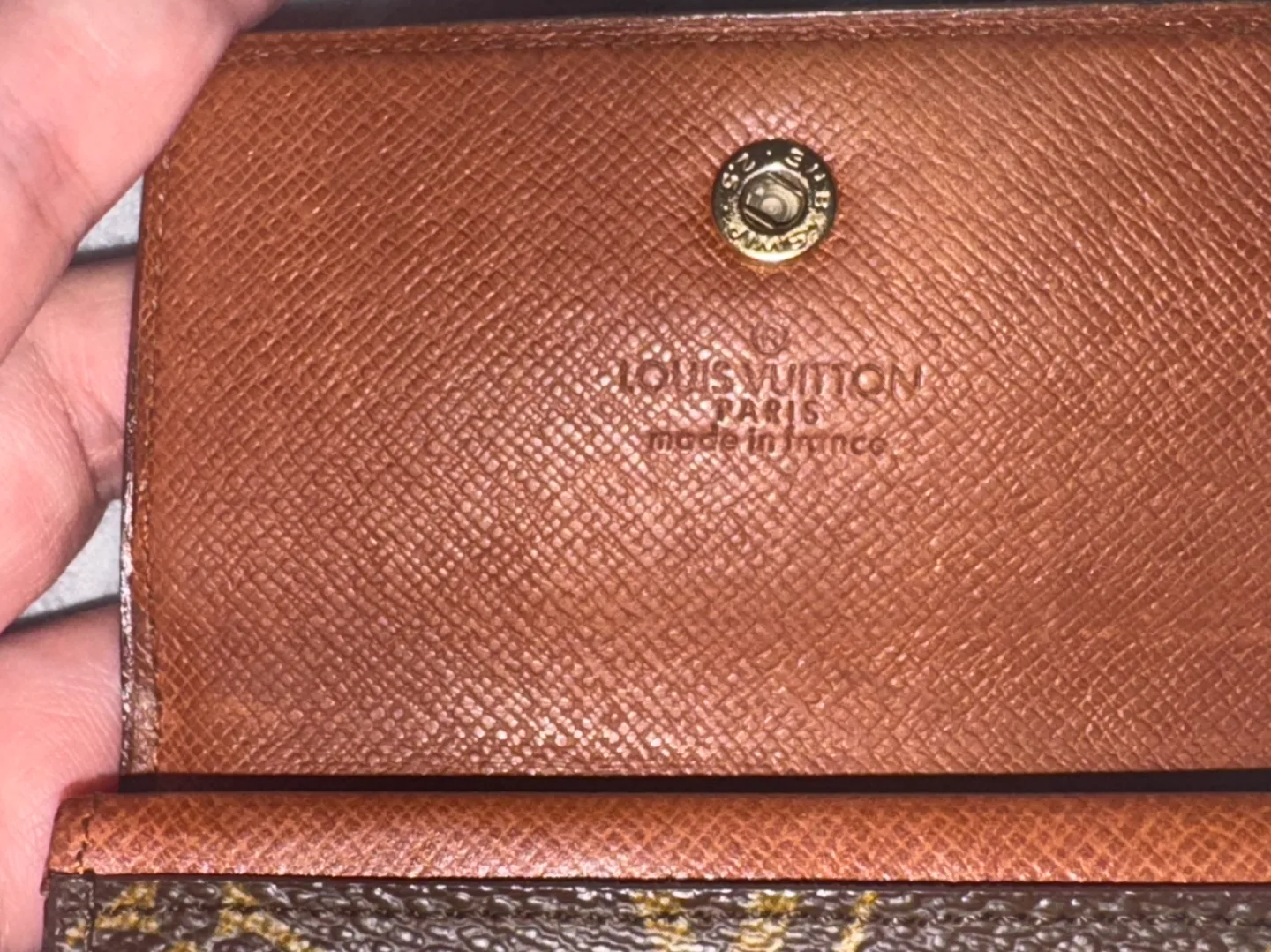 Authentic Louis Vuitton Card Holder image indicator(5)