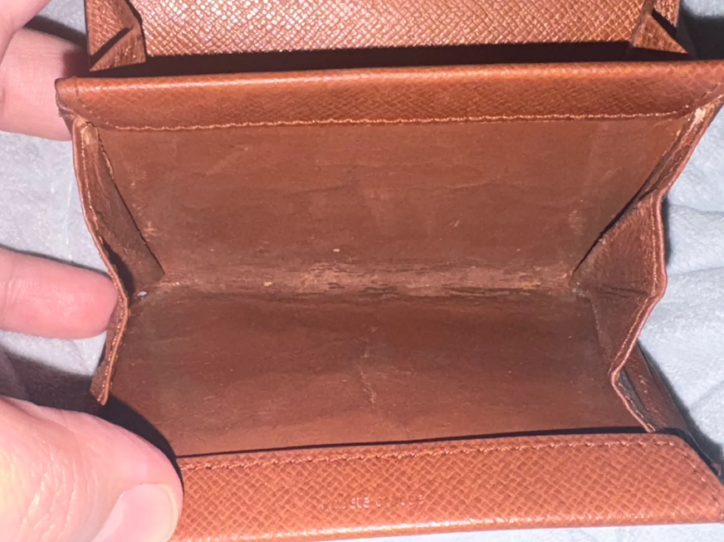 Authentic Louis Vuitton Card Holder image indicator(7)