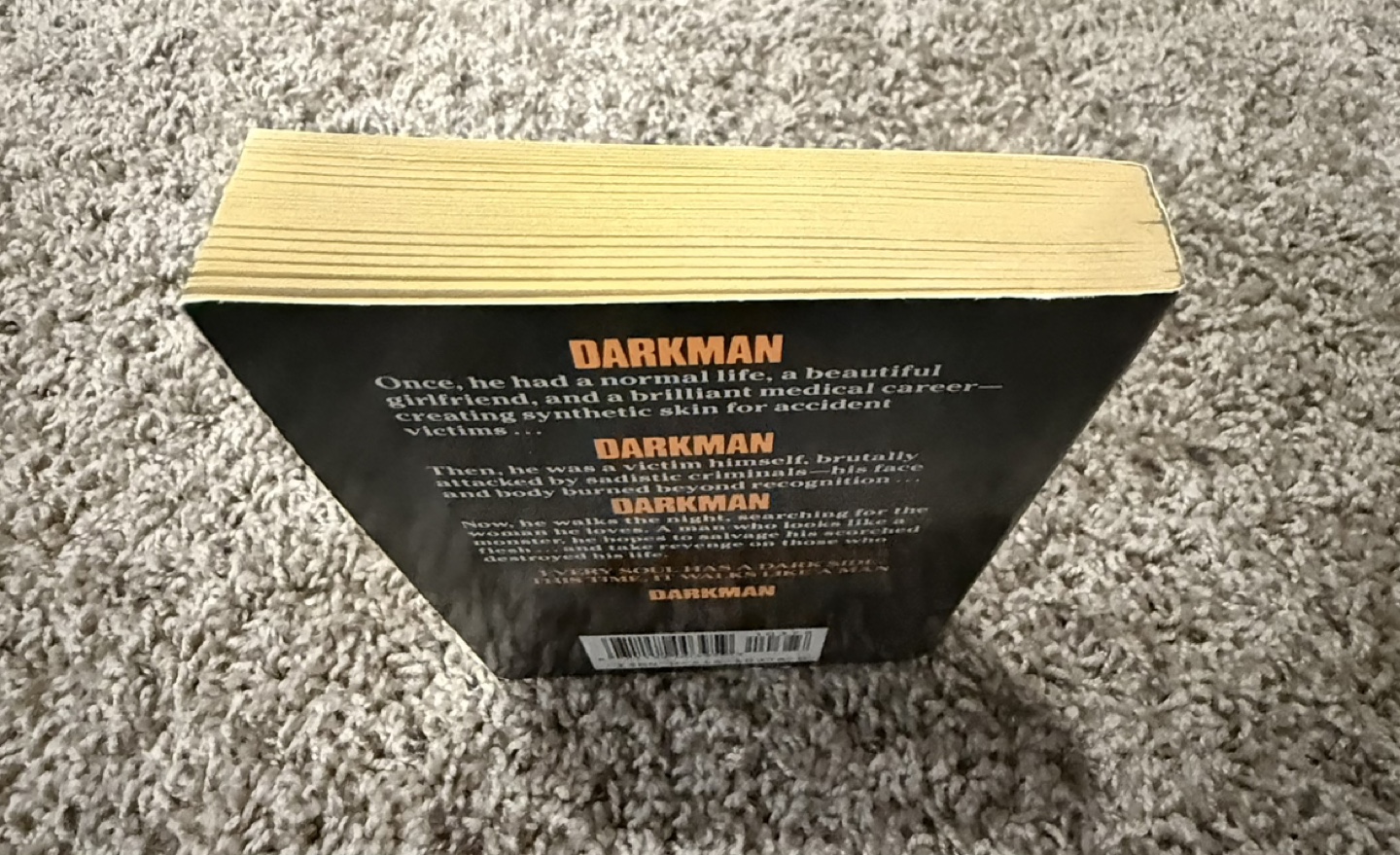 Darkman Novel & DVD - photo 5
