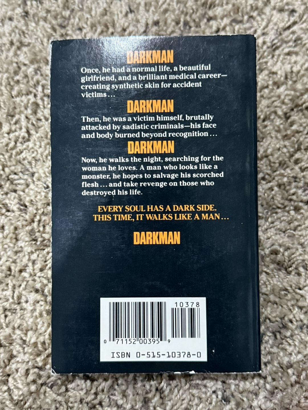 Darkman Novel & DVD - photo 3