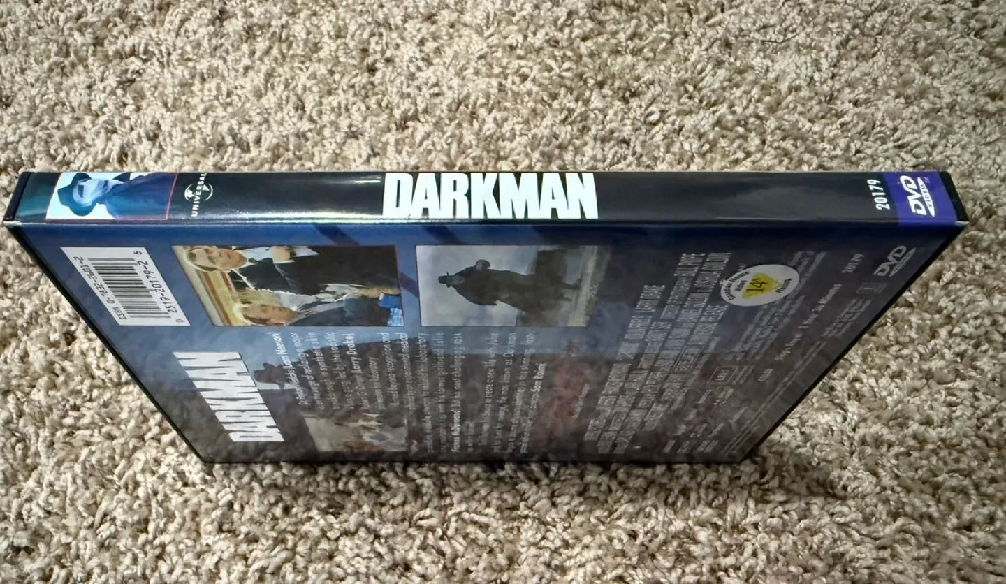 Darkman Novel & DVD image indicator(9)