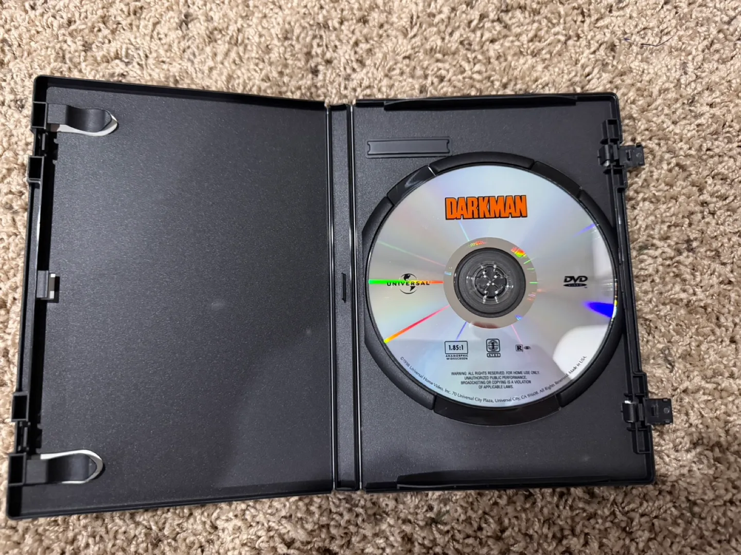 Darkman Novel & DVD image indicator(10)