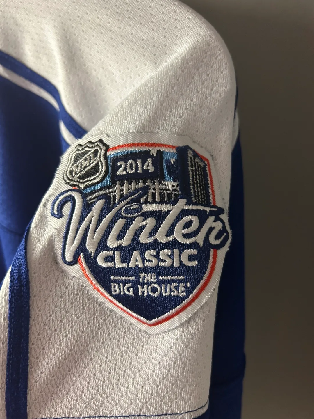 Toronto Maple Leafs Reebok 2014 Winter Classic Jersey - Size XXL image indicator(4)