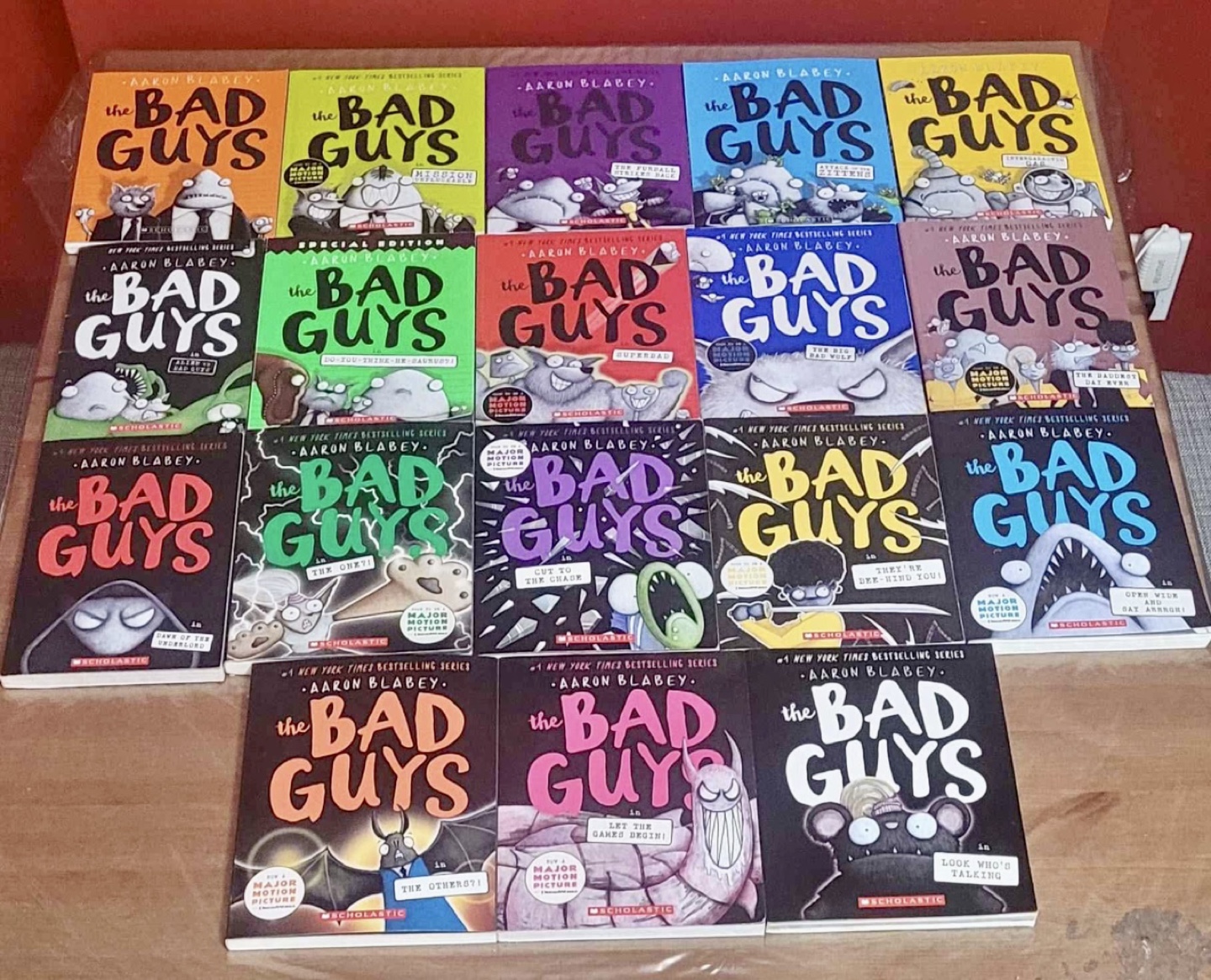 The Bad Guys Box Set (18 Books) - photo 2