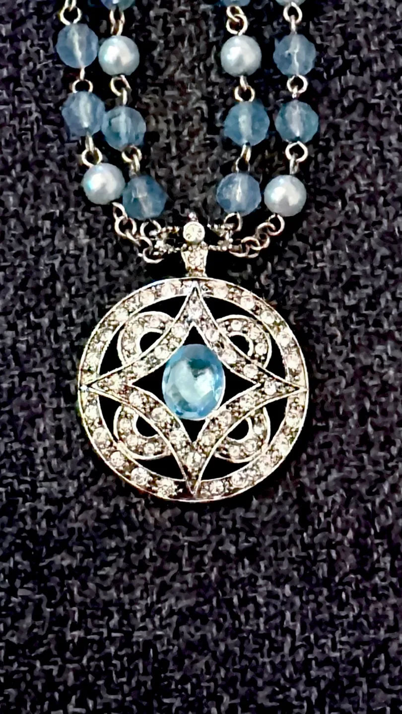 Elegant Beaded Necklace with Silver Pendant image indicator(2)