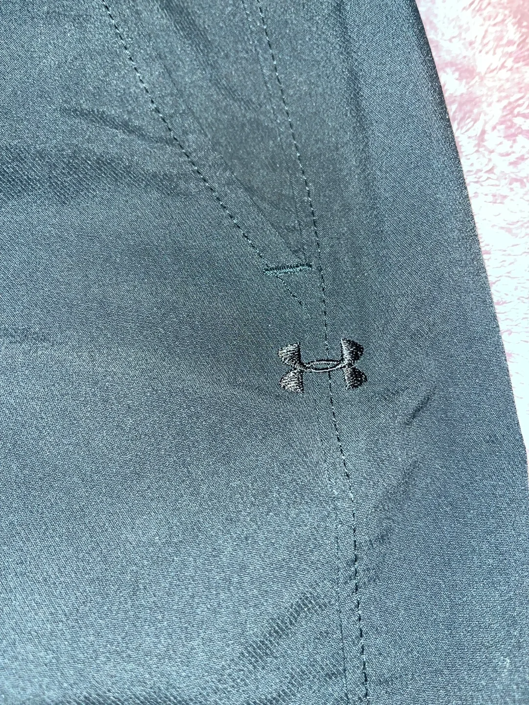 Men's Under Armour Black Golf Pants - Size 36/32 image indicator(3)