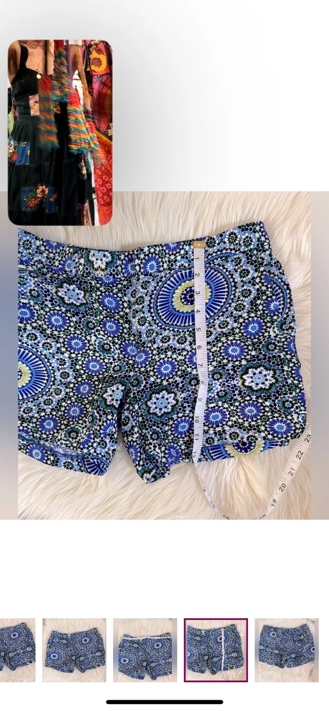 Banana Republic Viscose Blend Shorts image indicator(3)