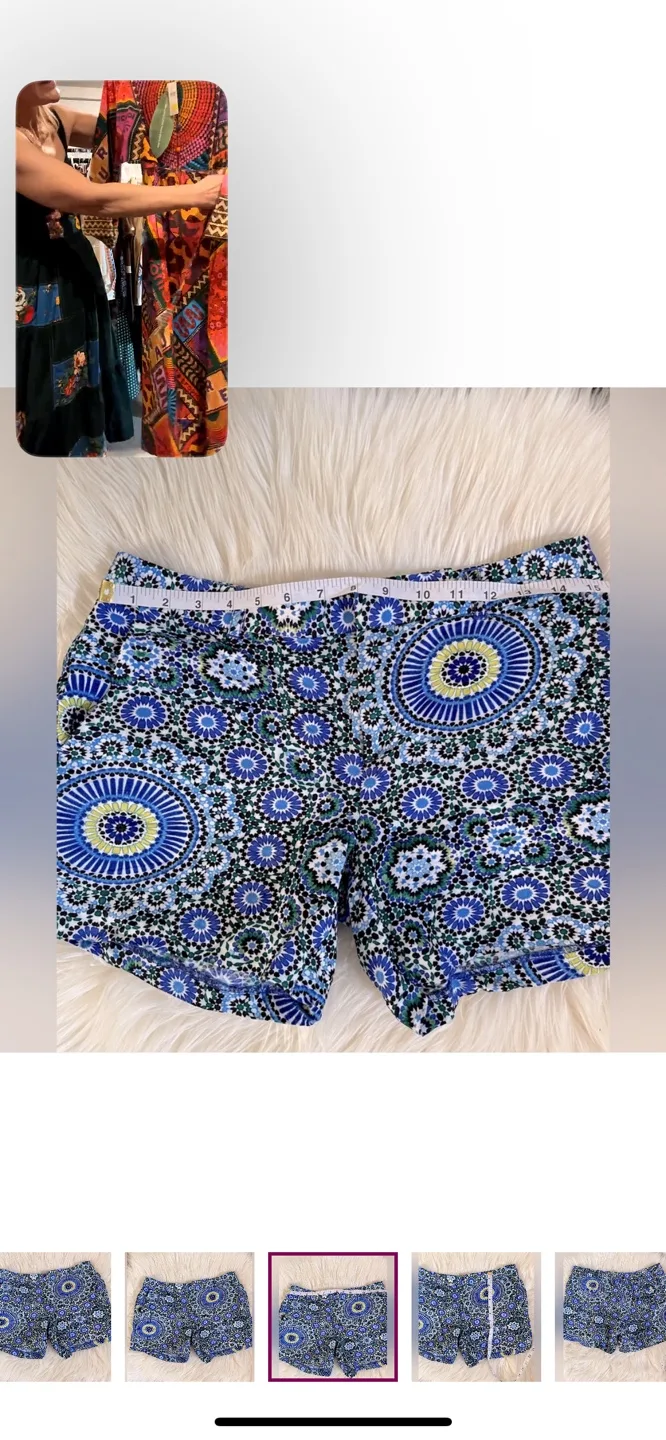 Banana Republic Viscose Blend Shorts image indicator(2)